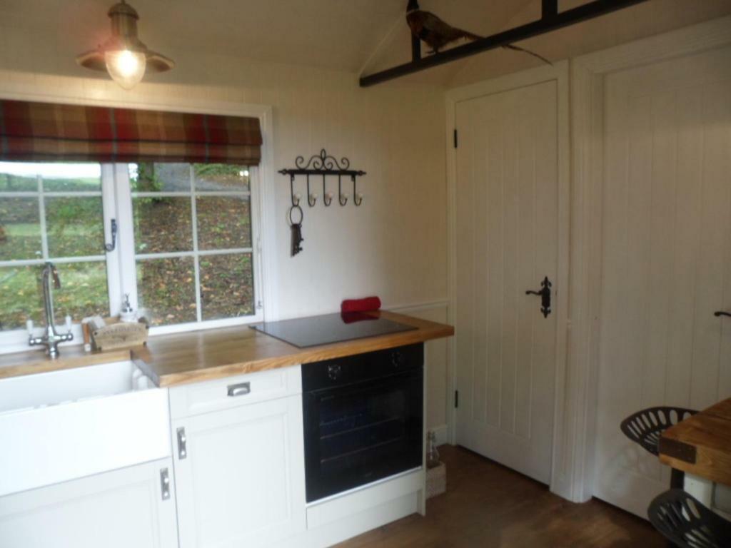 Borthwickbrae Shepherd'S Hut Hawick Exteriör bild